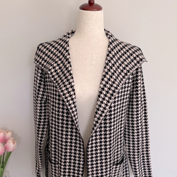 *NWT* Houndstooth Belted Coat - Picture 3 of 9